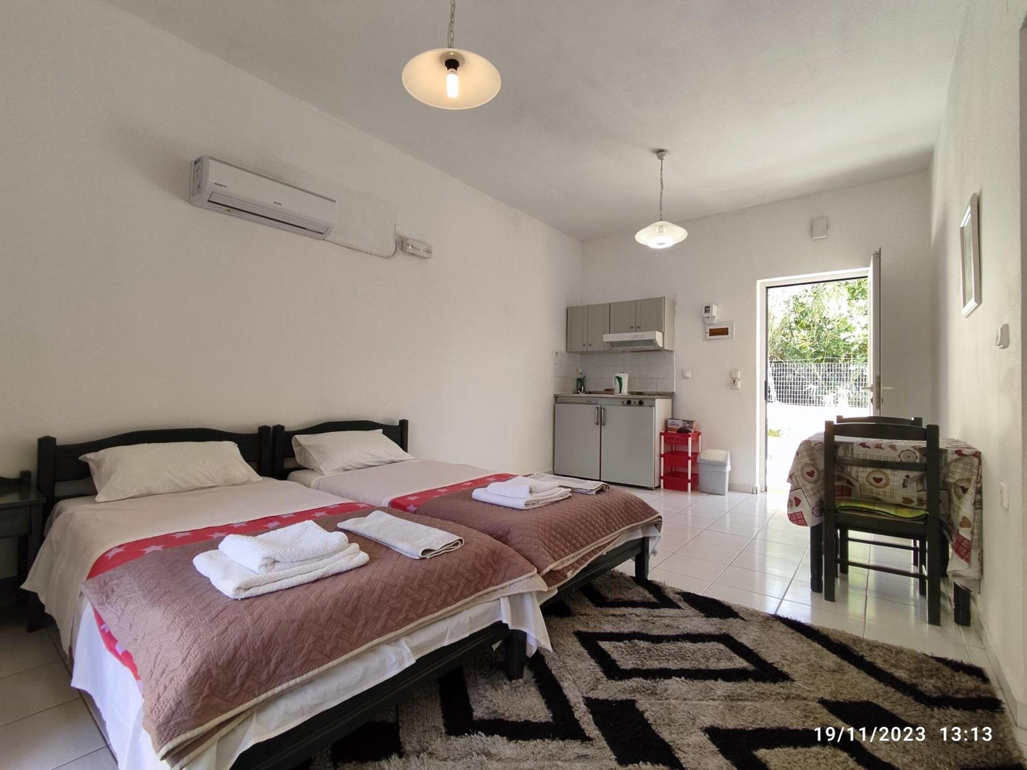 Zinovia Apartment Kato Daratso Ngoại thất bức ảnh